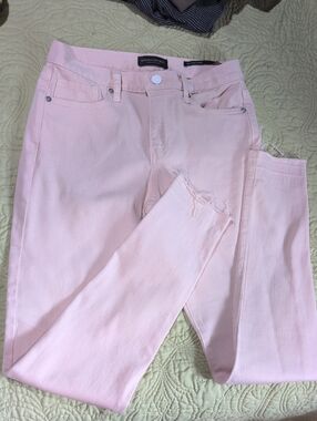 Banana Republic Skinny Jeans in Pale Pink with Distressed Hem